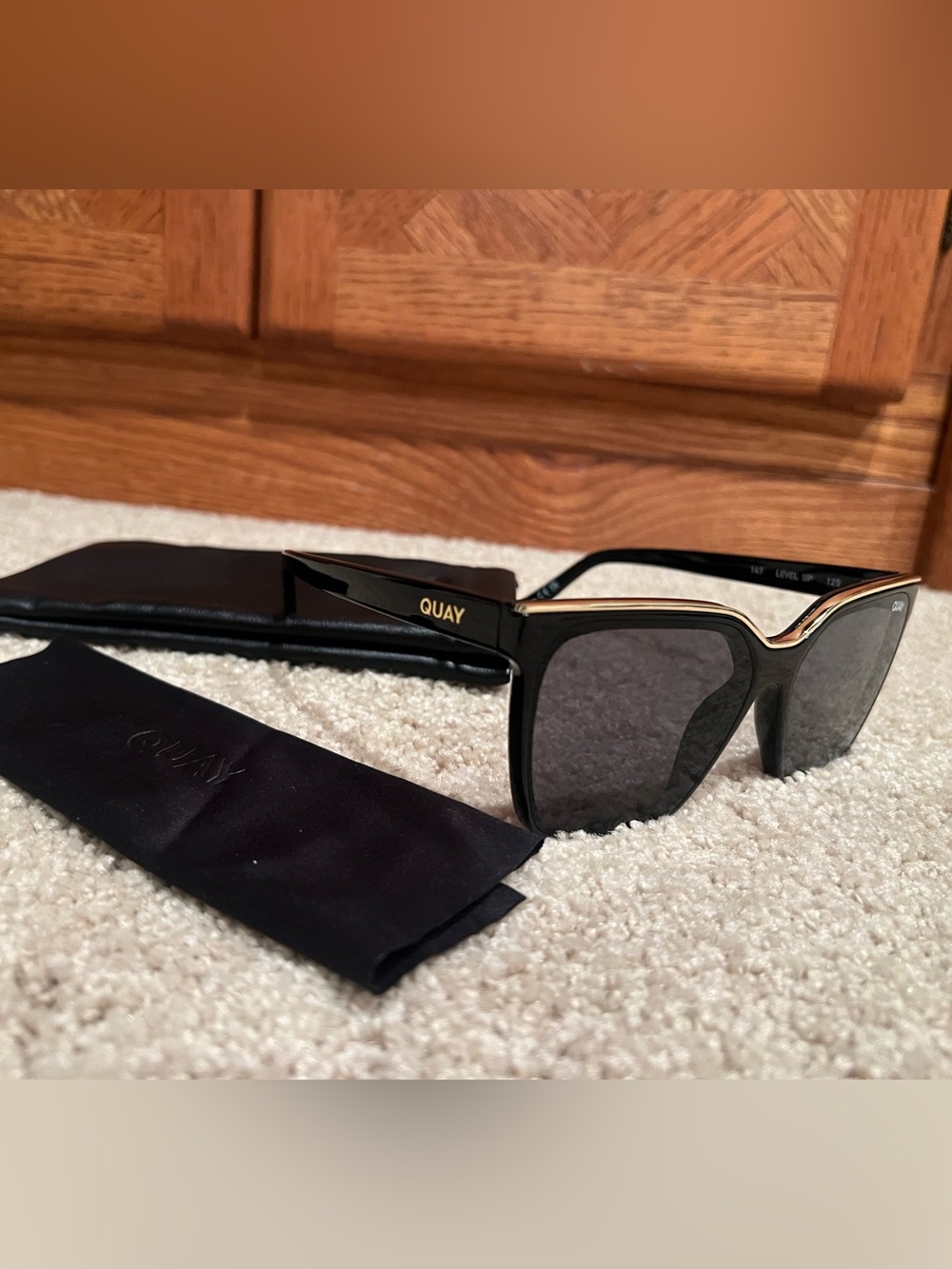 Quay Australia Black Square Shape Black & Gold Level Up Sunglasses with Case - Picture 6 of 8